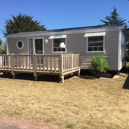 Barataud キャンプ場 3*